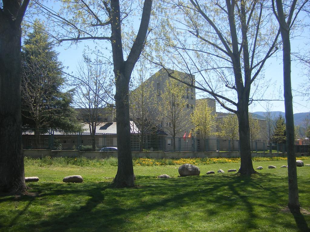 A Pousada La Seu D'Urgell Xanascat Exterior foto